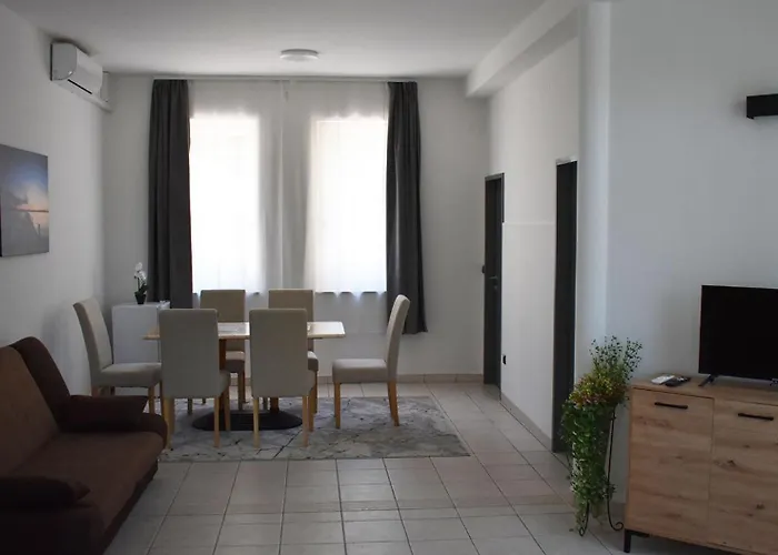 Mala Готель 3*