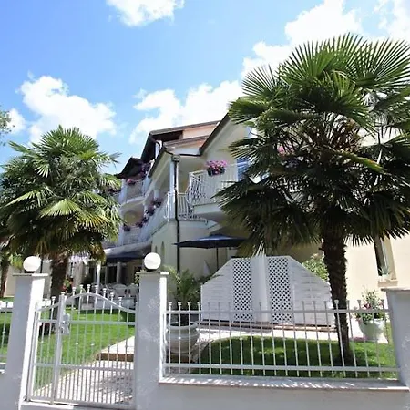 Villa Mala Bed & Breakfast 3*