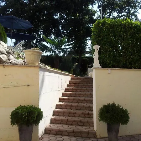 Villa Mala Bed & Breakfast