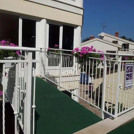 Villa Mala Bed & Breakfast 3*