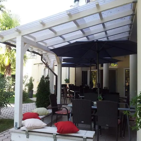Bed & Breakfast Villa Mala 3*