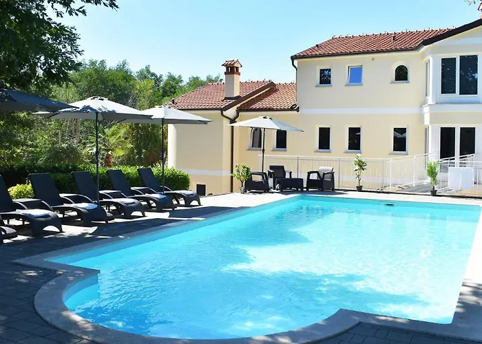 Hotel Mala 3*