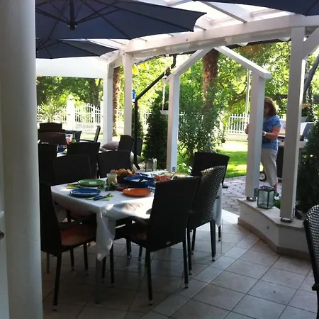 Villa Mala Frühstückspension 3*